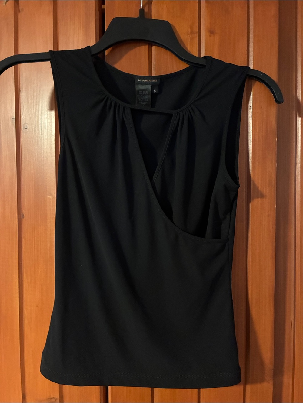 BCBG malaria sleeveless blouse. RS